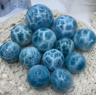 Faux Larimar en sphère