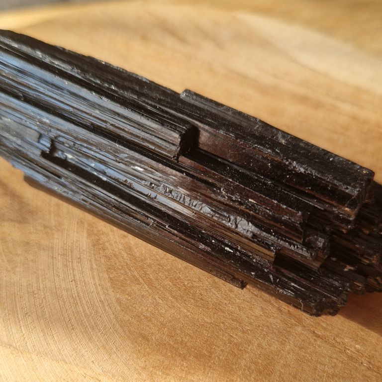 Info sur la tourmaline noire