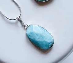 Aragonite bleue
